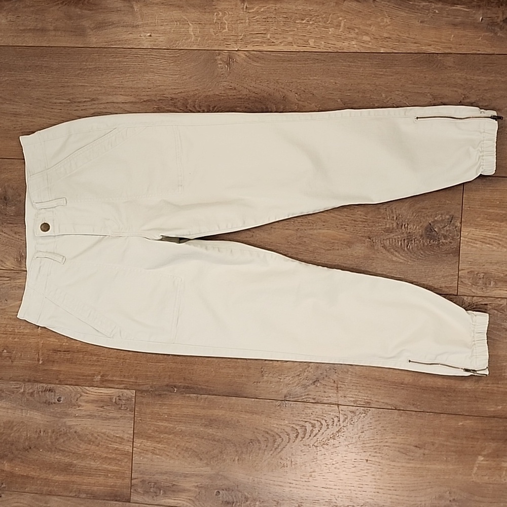 Cabi Compass Pant Oyster Beige Utility Joggers Zipper Ankle Style 6265 Size 6